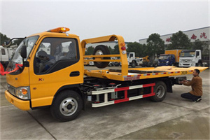 月浦镇哪里有拖车服务