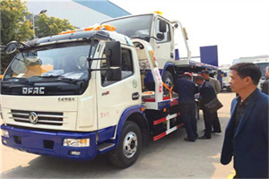 月浦镇汽车道路救援拖车价格